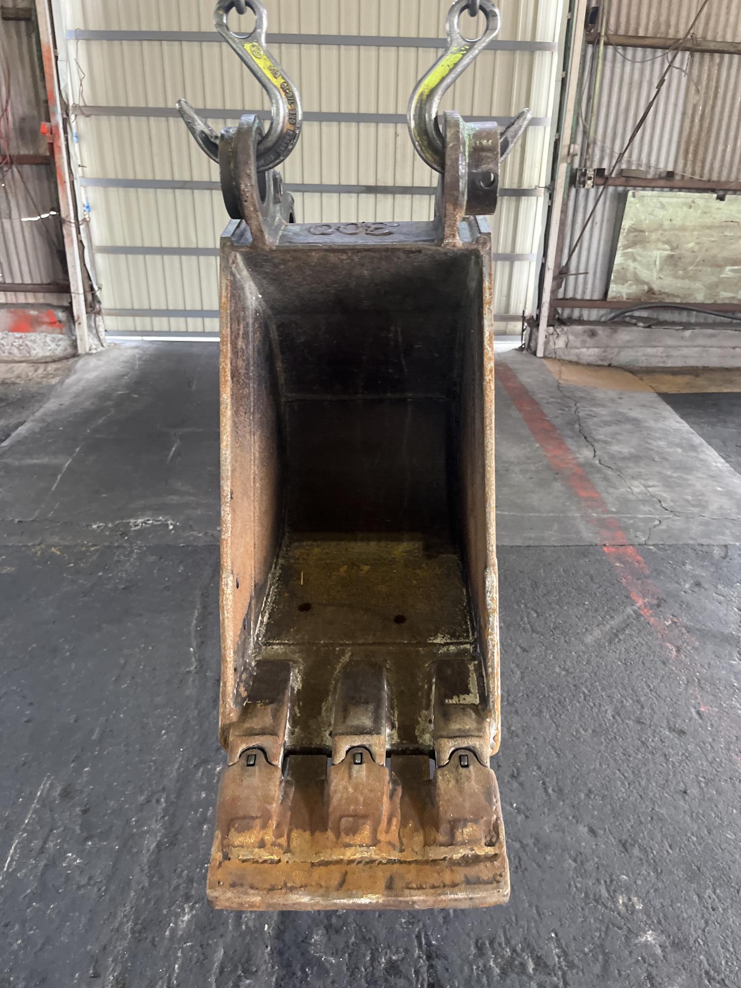 タグチ認定中古 狭幅バケット　3～4ton　300幅