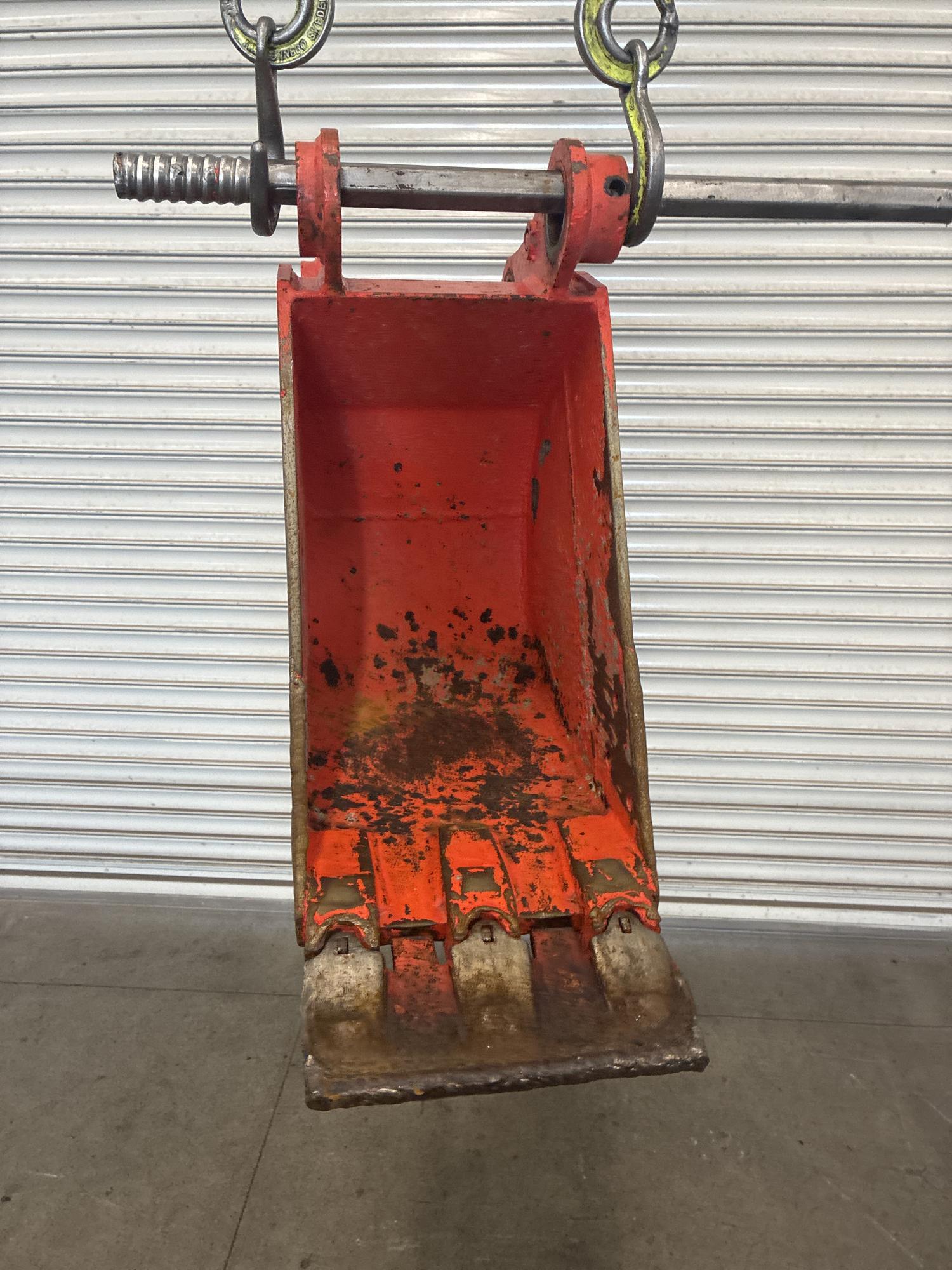 タグチ認定中古 狭幅バケット　3～4ton　300幅