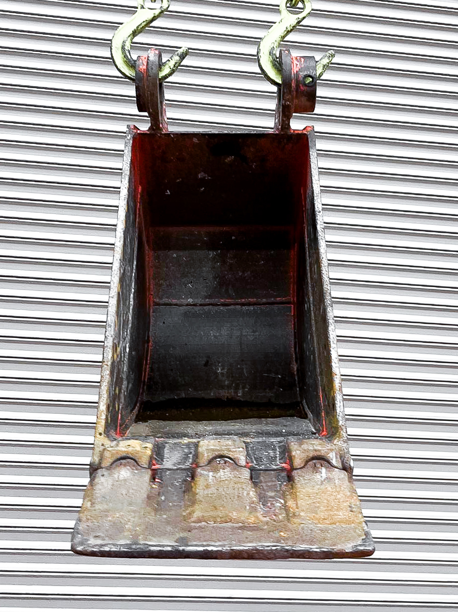 タグチ認定中古 狭幅バケット　3～4ton　300幅