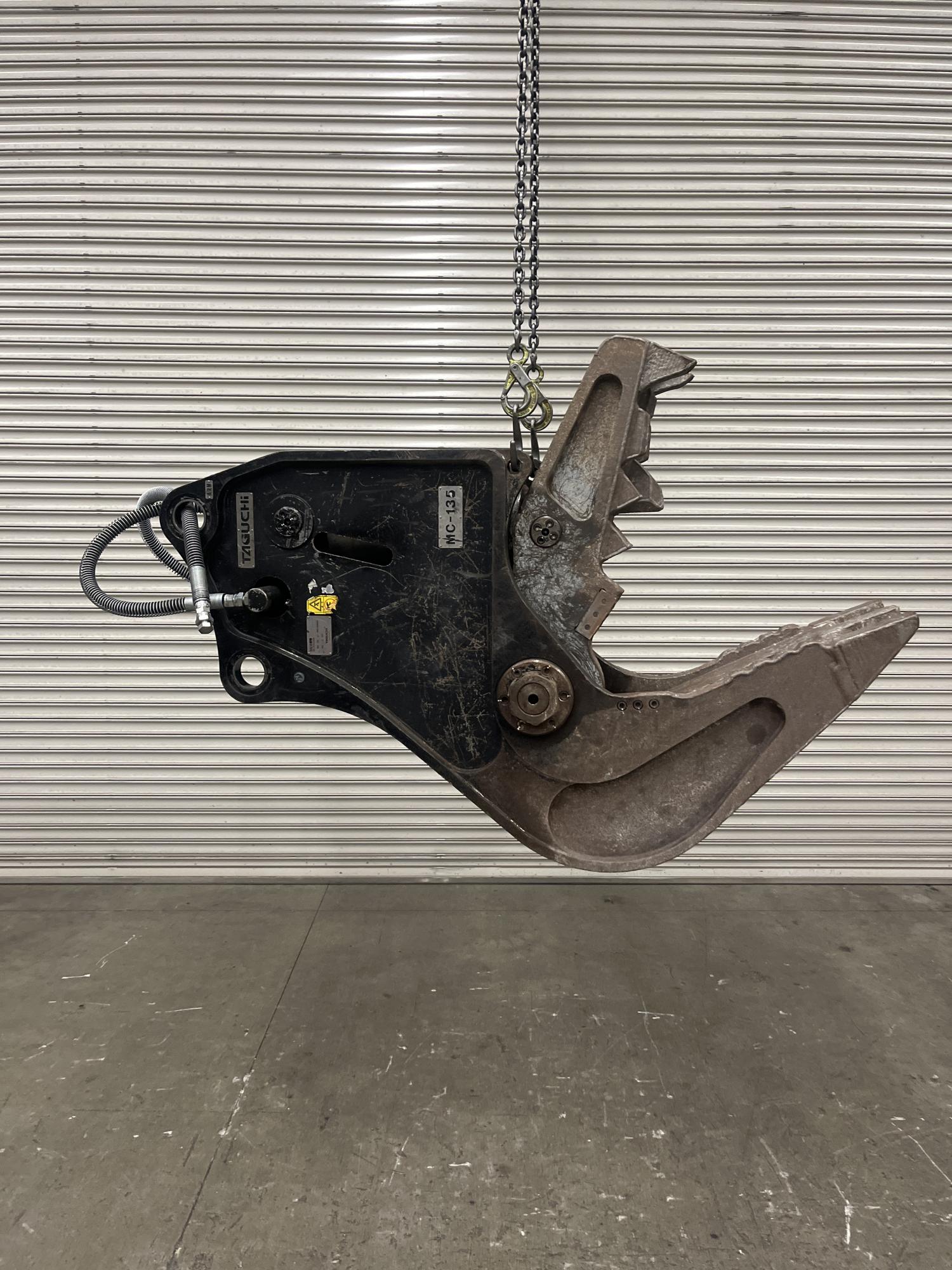 タグチ認定中古 コンクリート小割圧砕機　MC小割機　10～14ton　MC-135