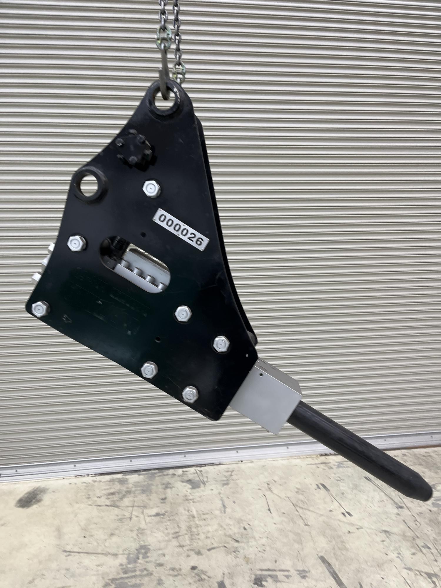 タグチ認定中古 サイドマウント　GBブレーカー　6～8ton　GBS-60