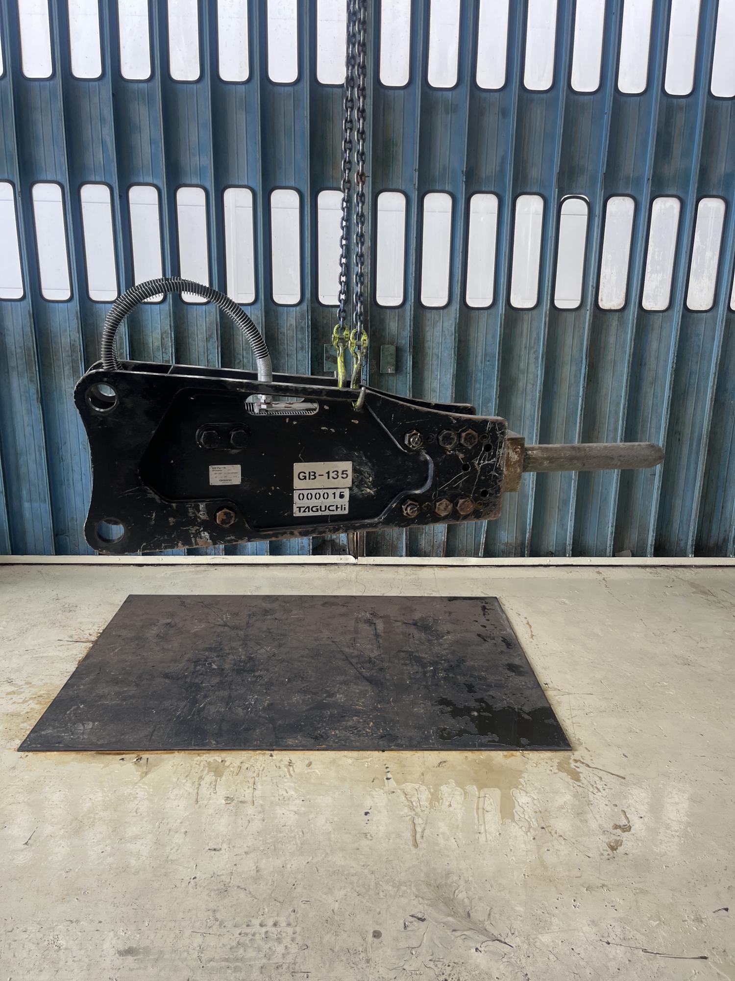 タグチ認定中古 トップマウント　GBブレーカー　10～14ton　GB-135T
