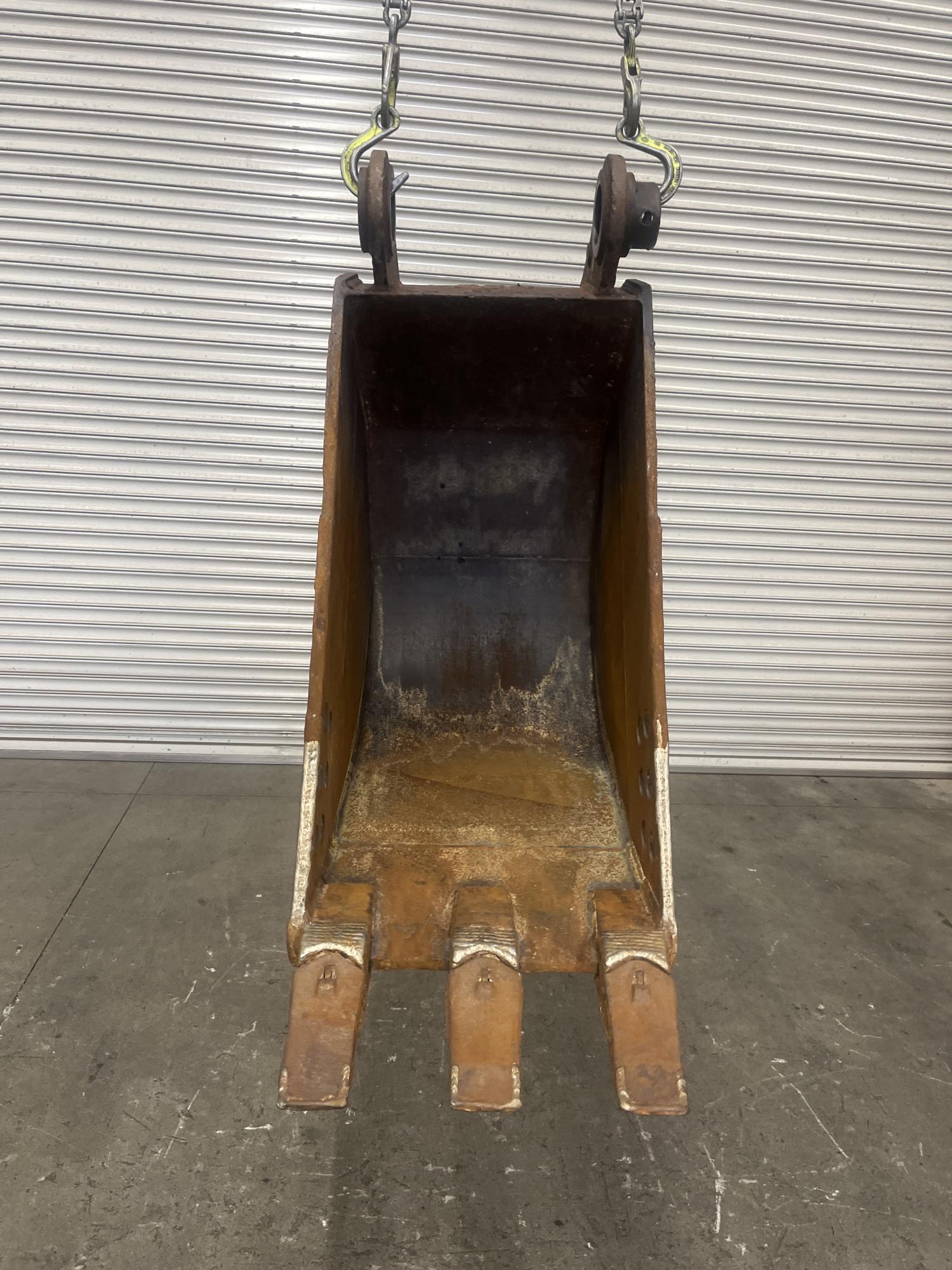 タグチ認定中古 狭幅バケット　20～22ton　600幅