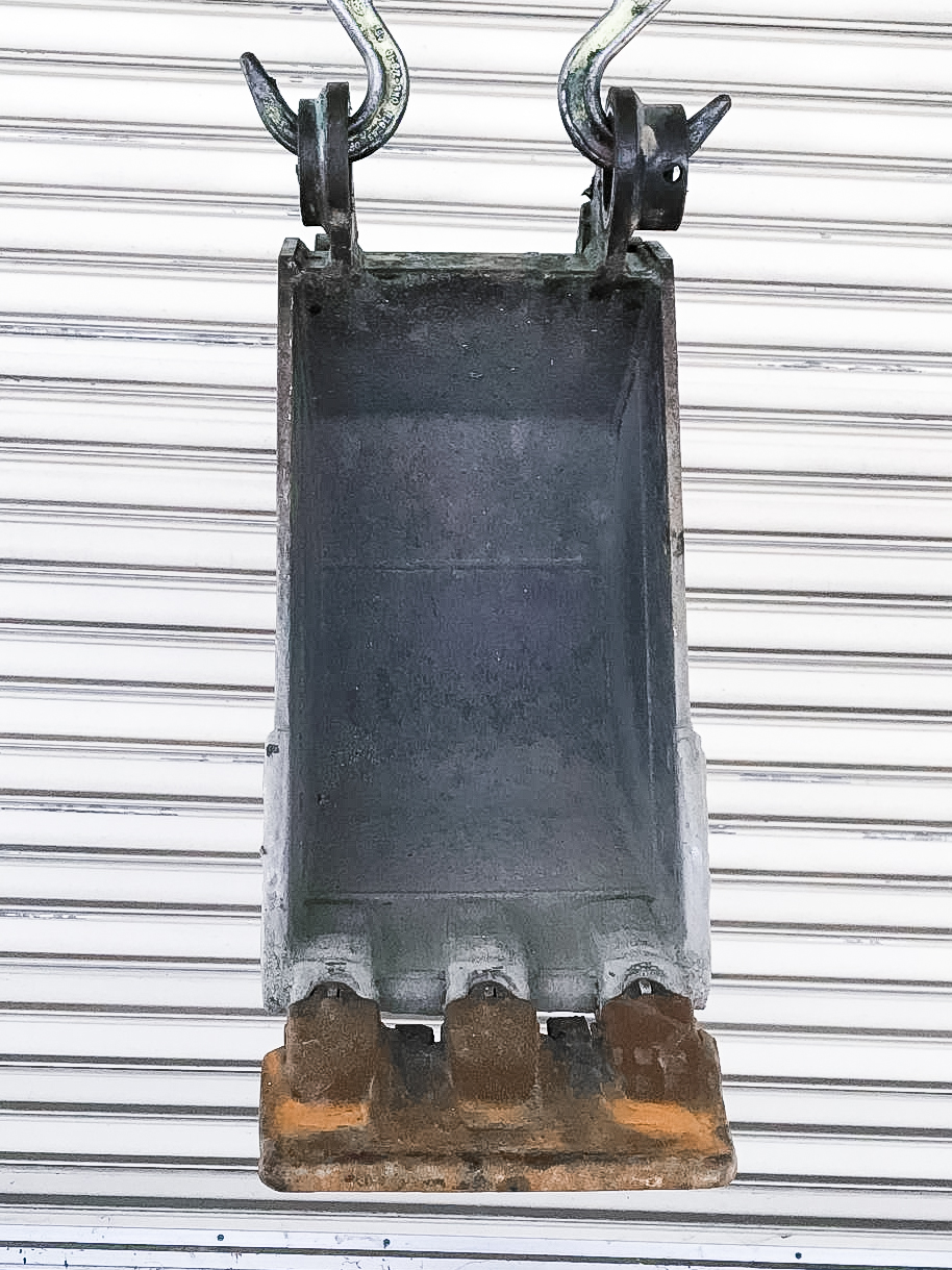 タグチ認定中古 狭幅バケット　3～4ton　300幅