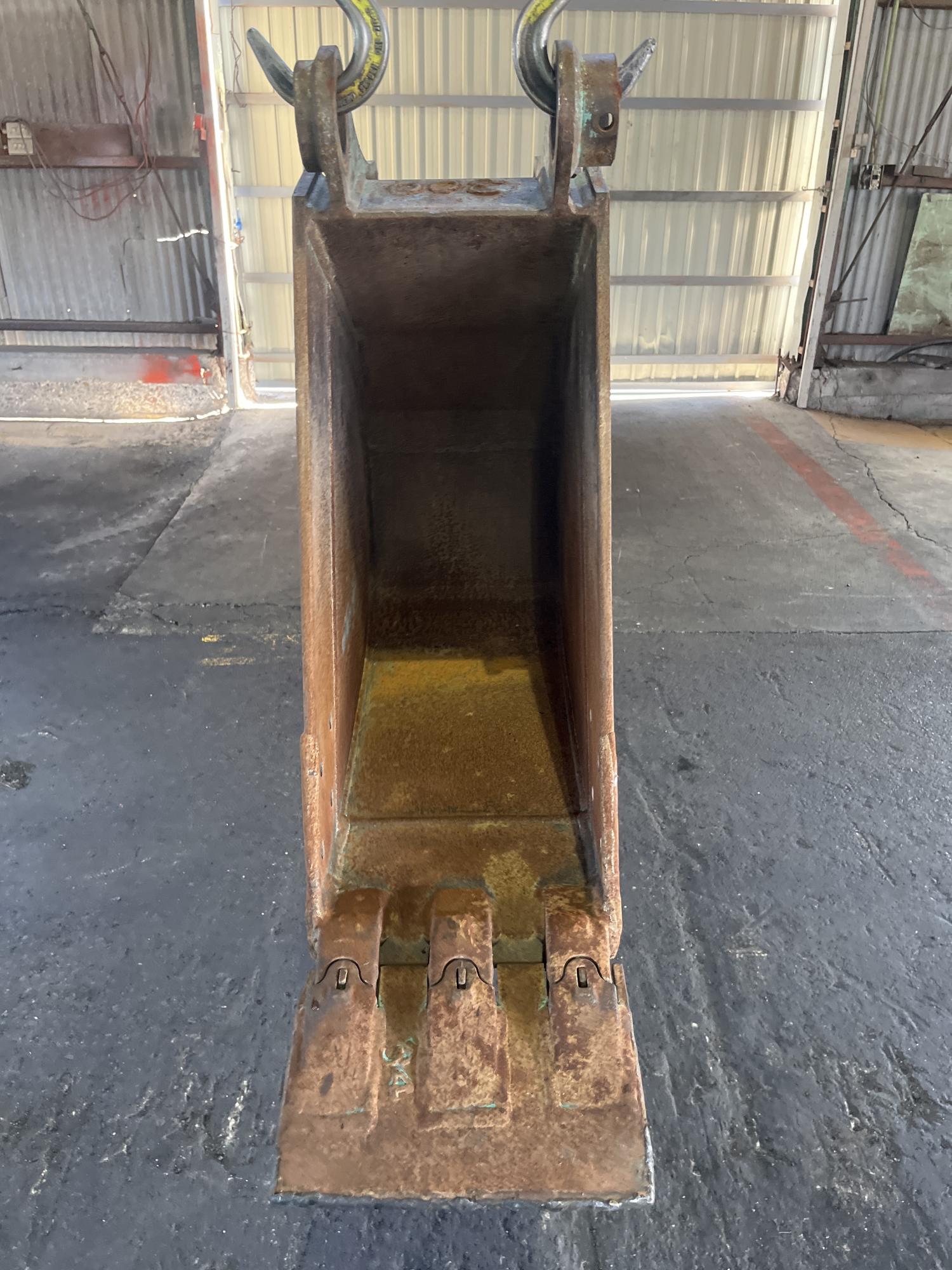タグチ認定中古 狭幅バケット　4～5ton　300幅