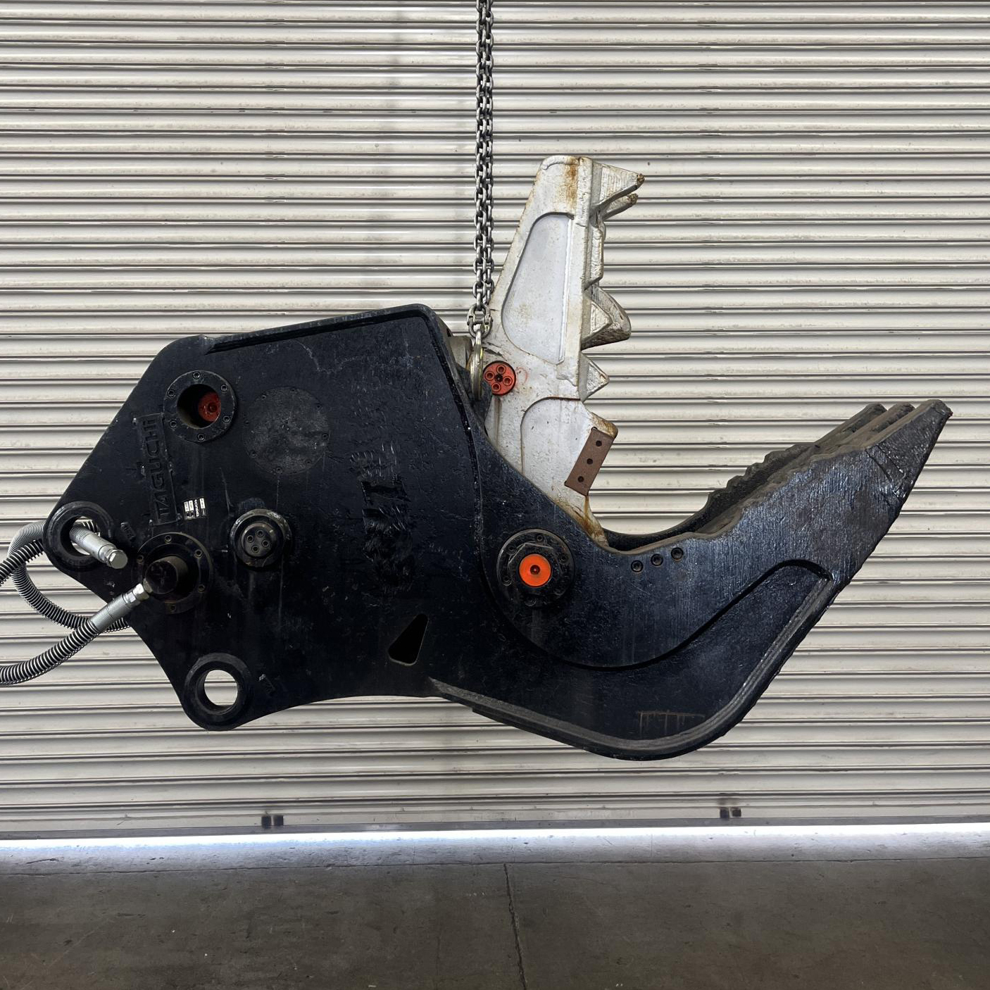 タグチ認定中古 コンクリート小割圧砕機　爆速MC小割機　20～22ton　MC-201i