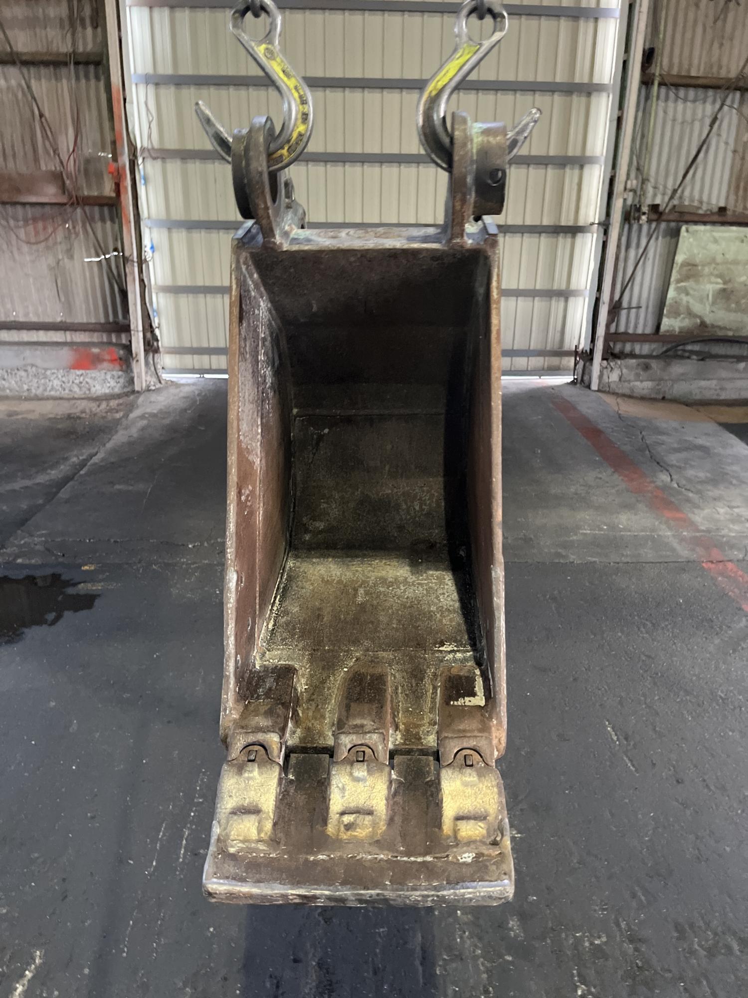 タグチ認定中古 狭幅バケット　3～4ton　300幅