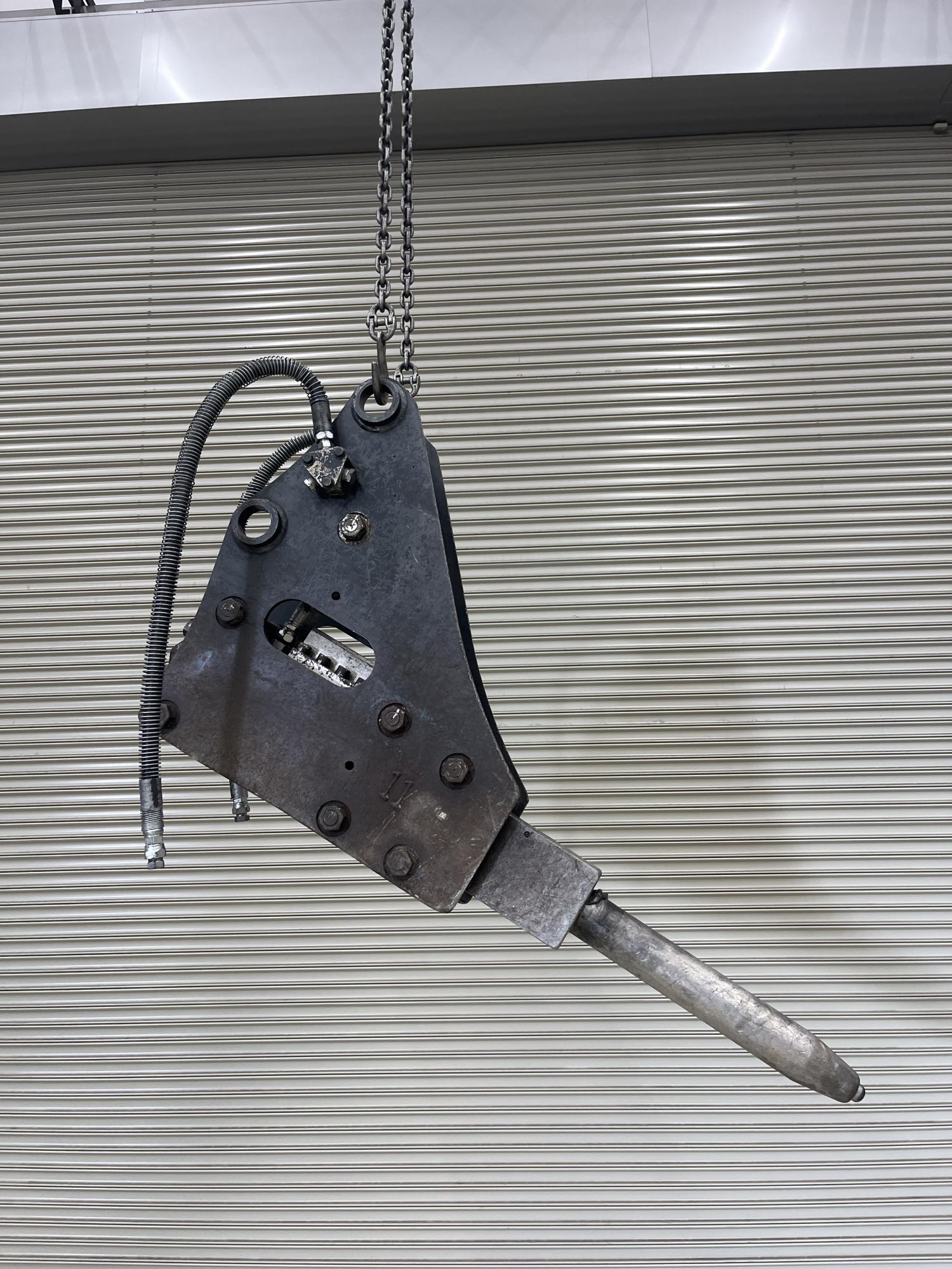 タグチ認定中古 サイドマウント　GBブレーカー　6～8ton　GBS-60