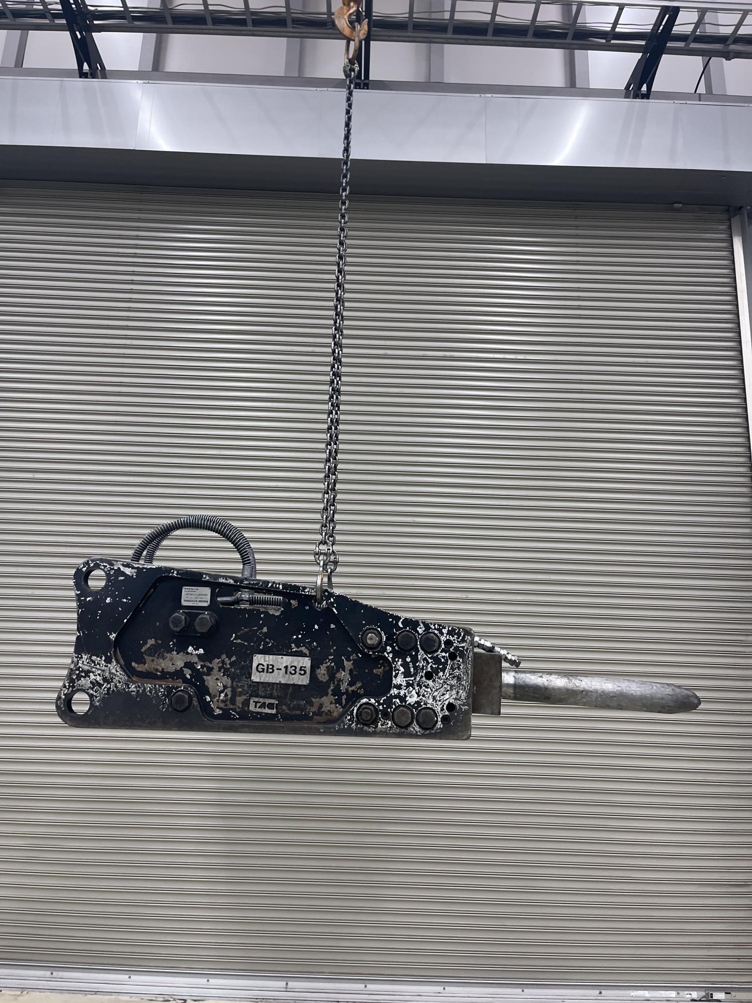 タグチ認定中古 トップマウント　GBブレーカー　10～14ton　GB-135T