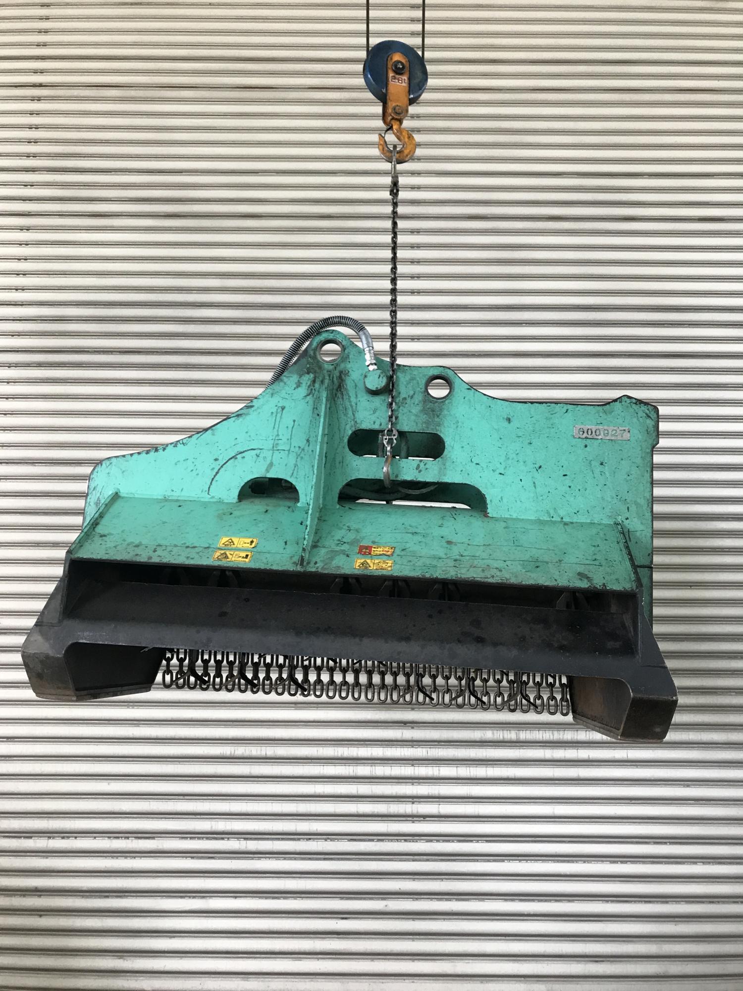 タグチ認定中古 雑木&草刈り機　クサカルゴン　10～14ton　KS-122