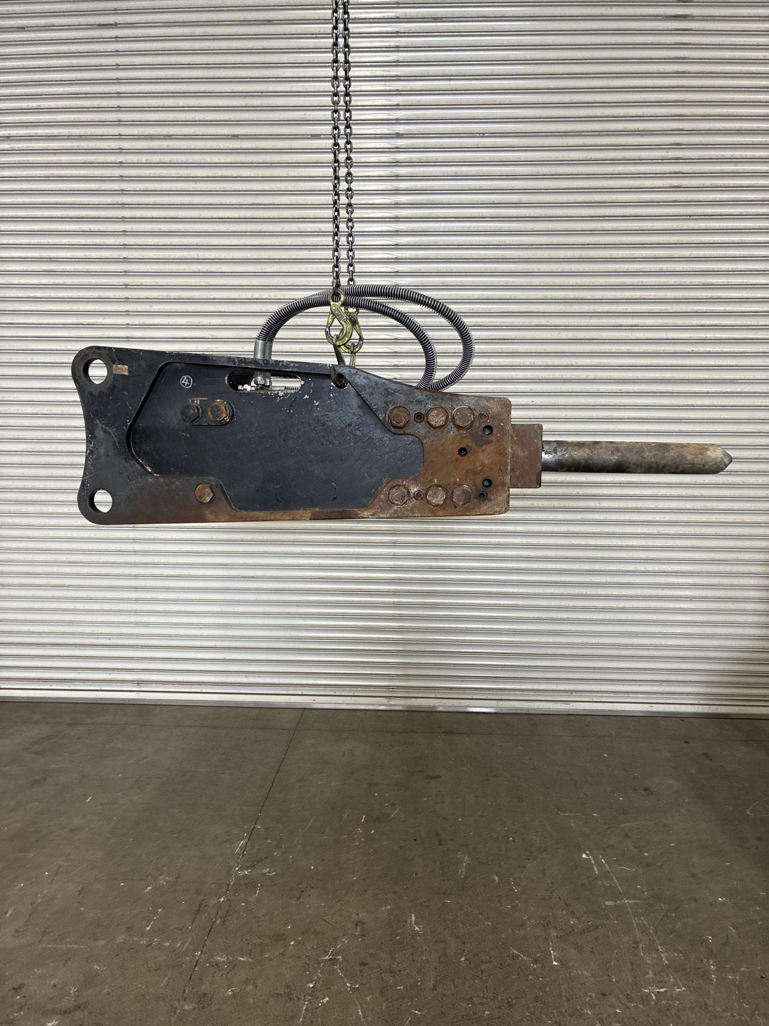 タグチ認定中古 トップマウント　GBブレーカー　10～14ton　GB-135T