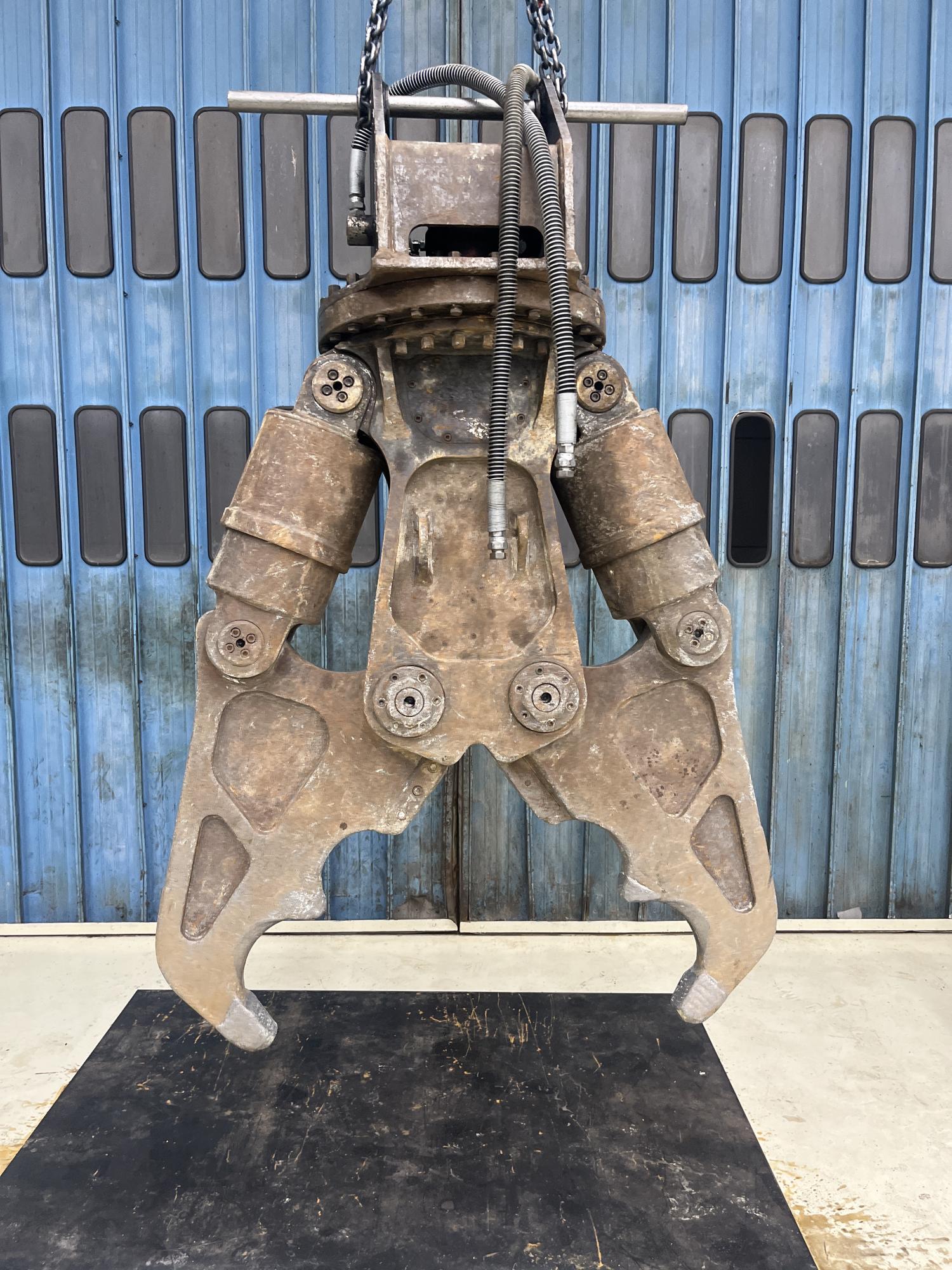 タグチ認定中古 ツインシリンダ　D大割機　10～14ton　D-135A