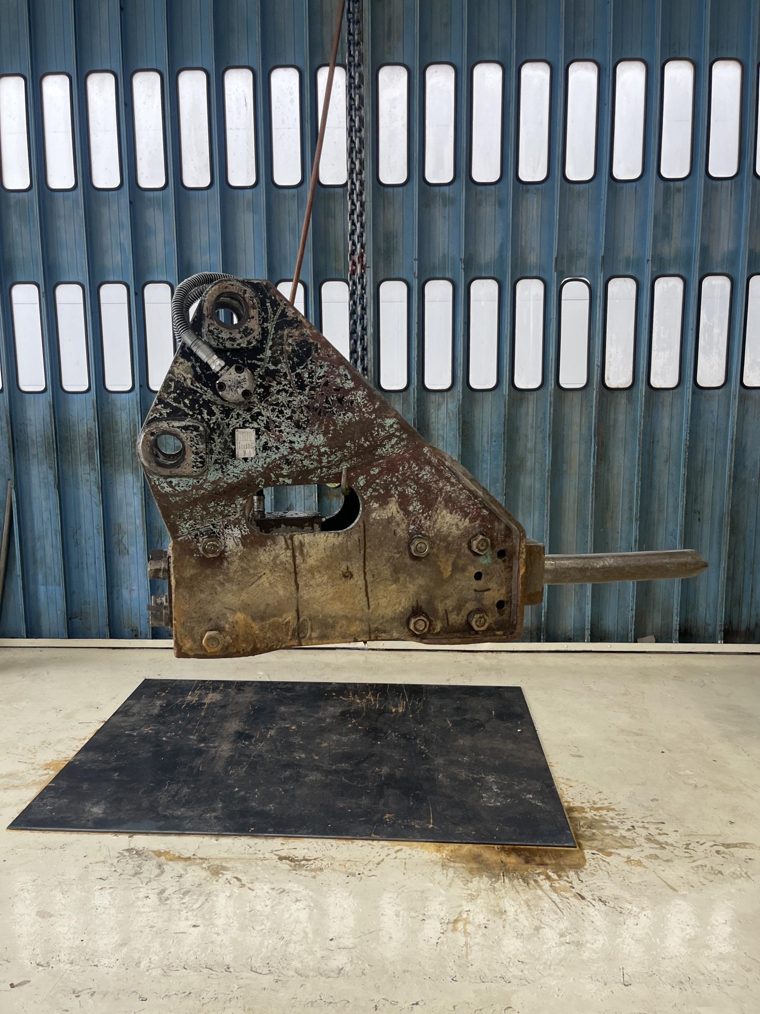 タグチ認定中古 サイドマウント　GBブレーカー　10～14ton　GBS-120