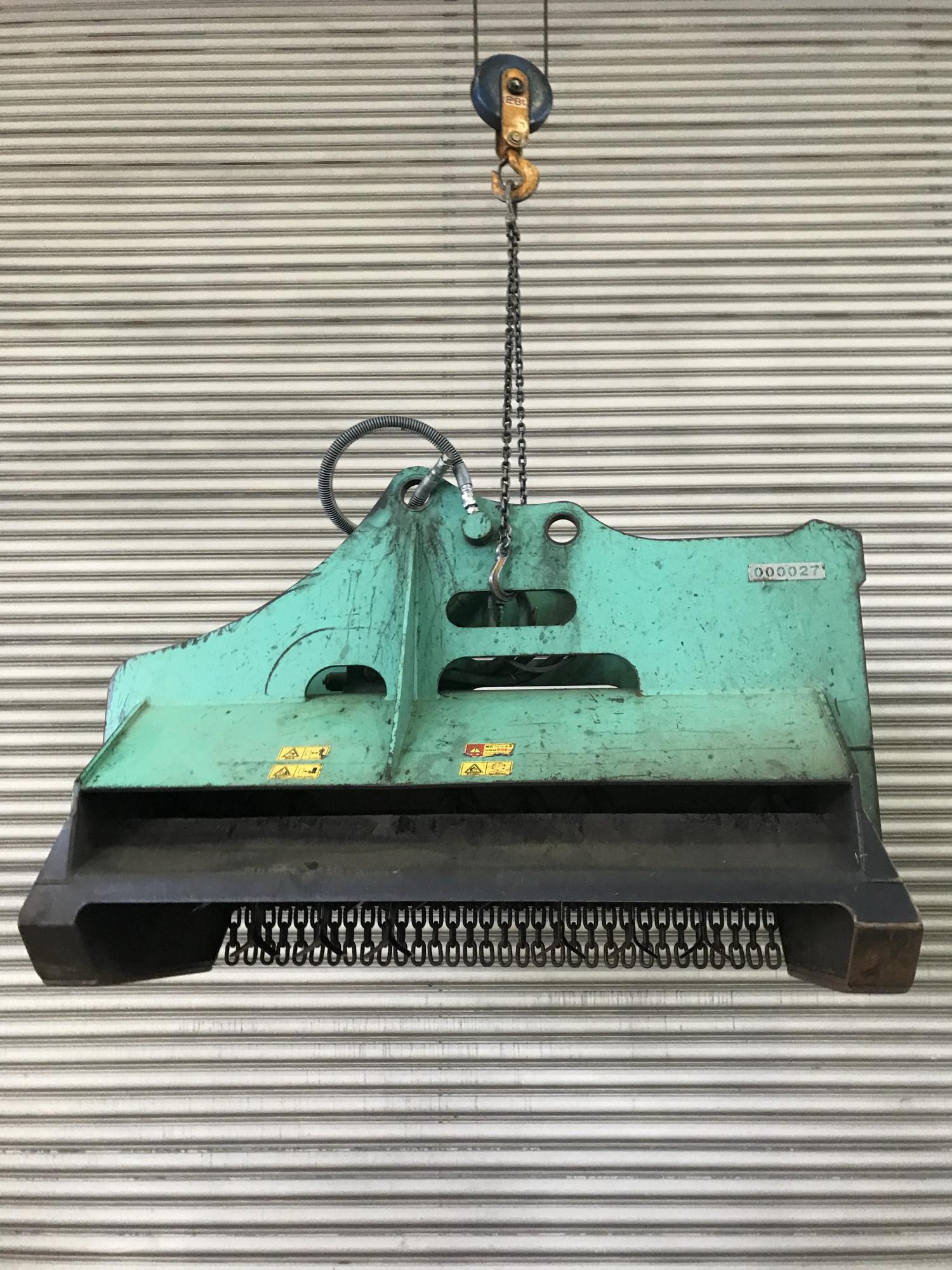 タグチ認定中古 雑木&草刈り機　クサカルゴン　10～14ton　KS-122
