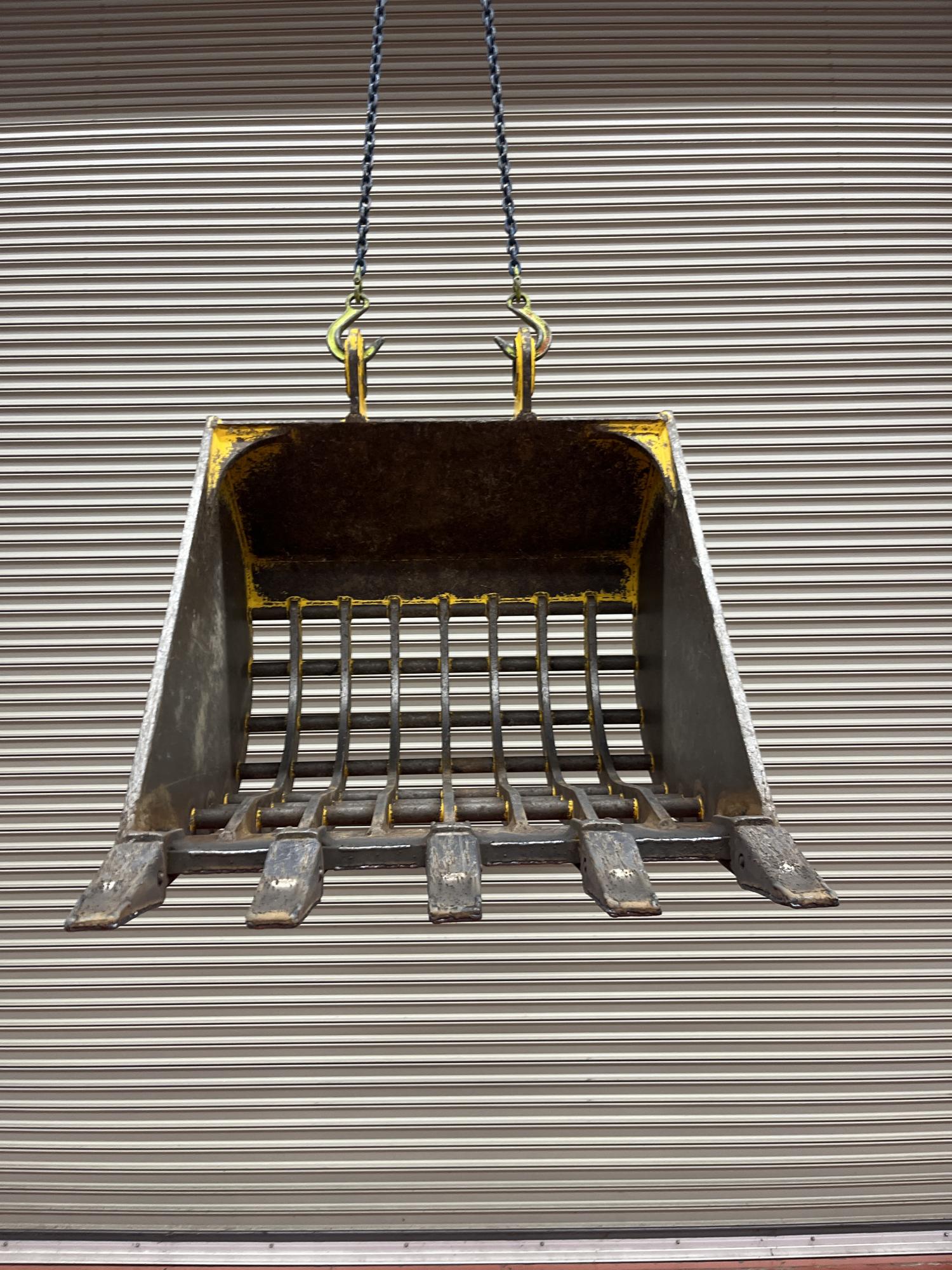 タグチ認定中古 狭幅バケット　3～4ton　300幅