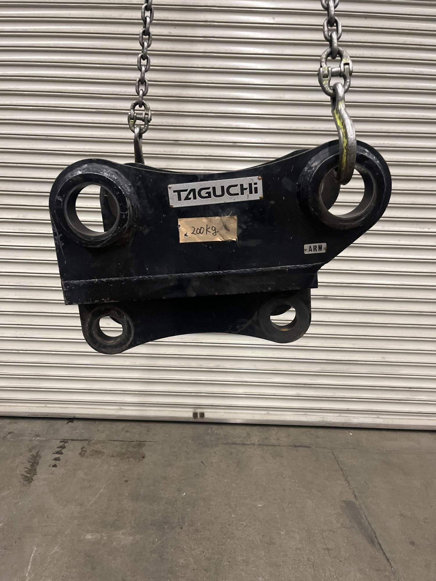 タグチ認定中古 アダプタブラケット　20～22ton　BA-202