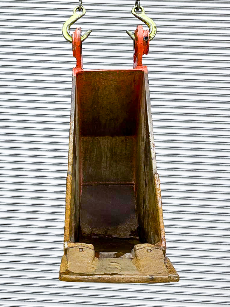 タグチ認定中古 狭幅バケット特殊　6～8ton　300幅