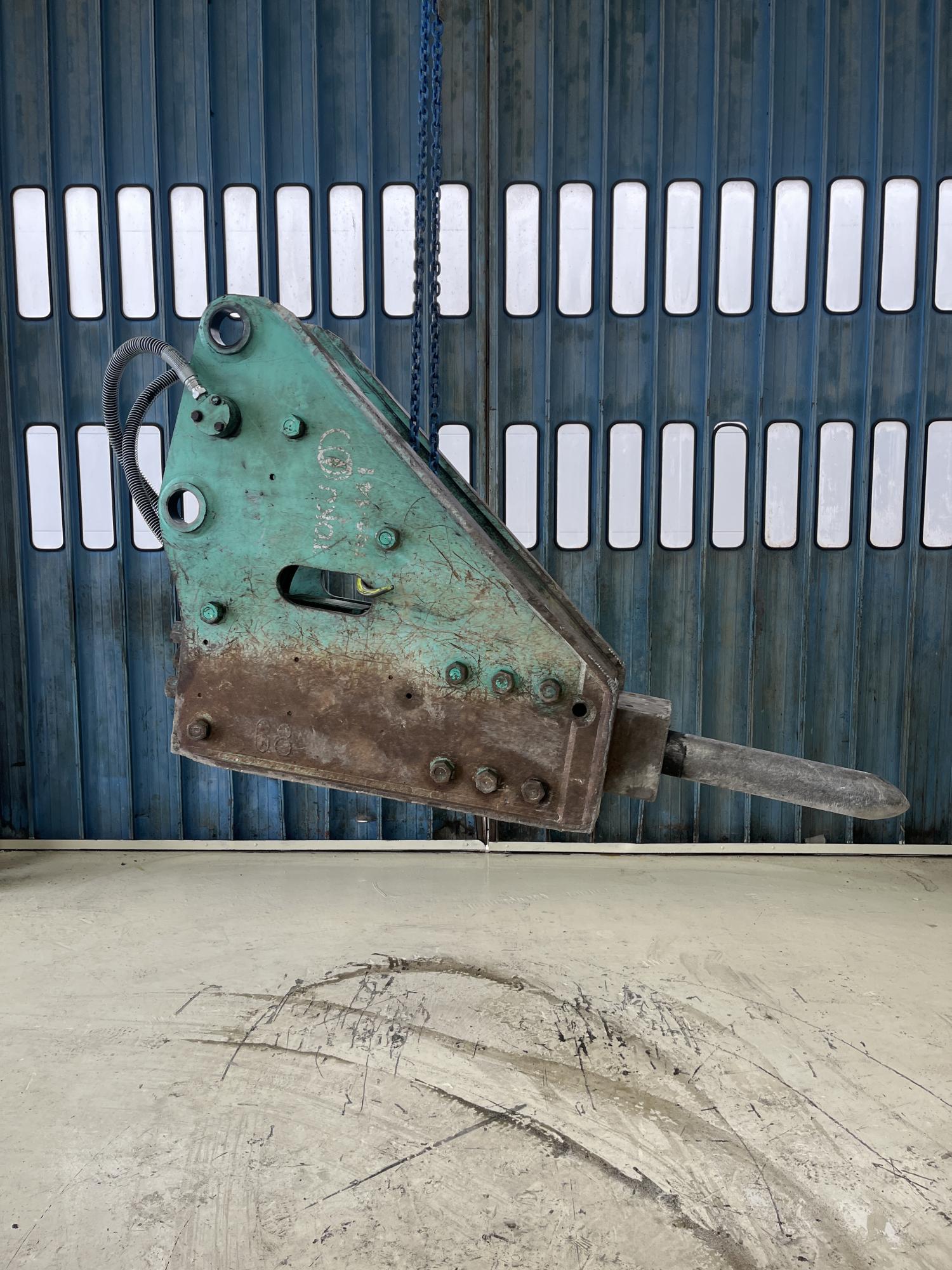 タグチ認定中古 油圧ブレーカー　20～22ton