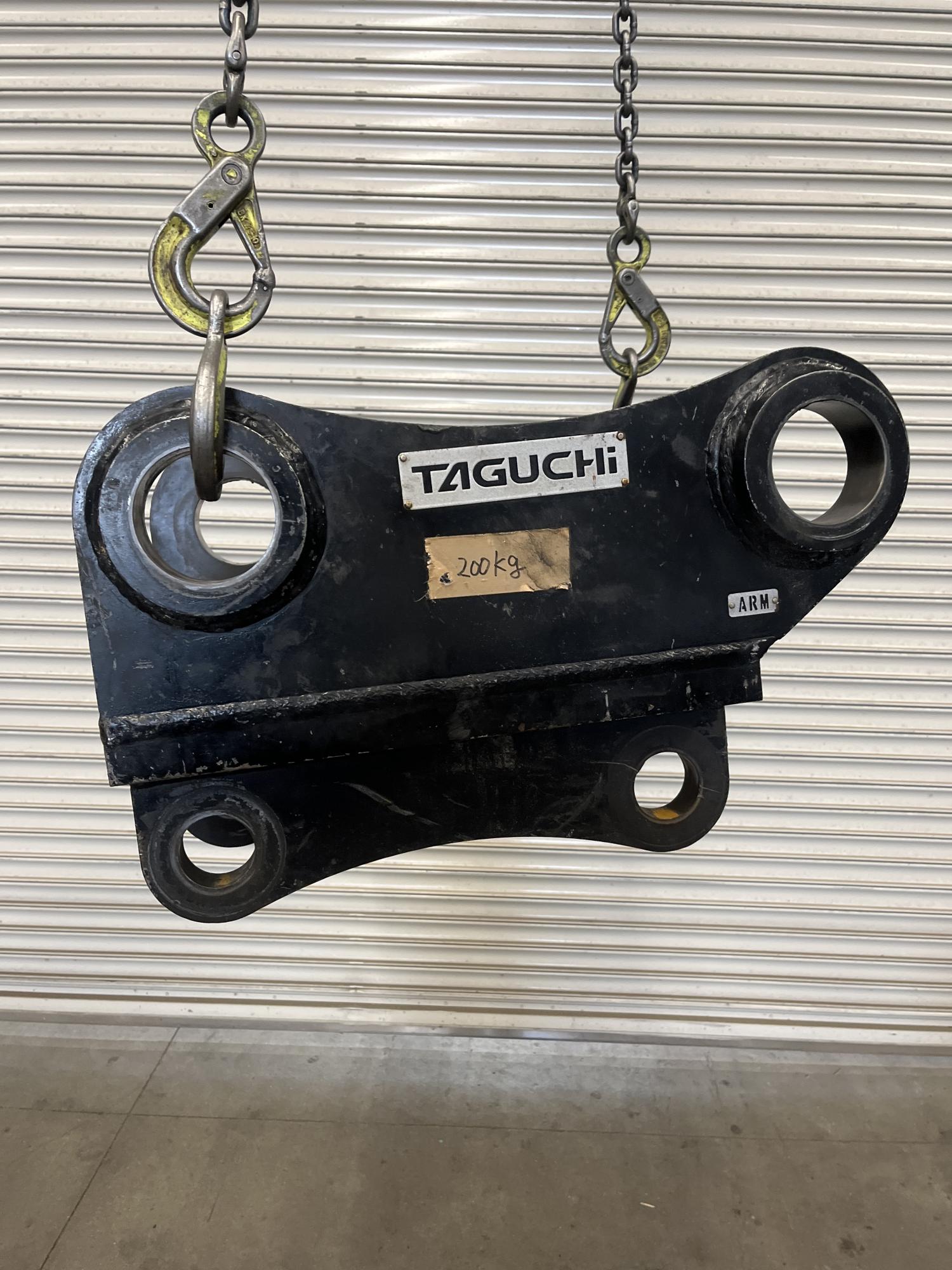 タグチ認定中古 アダプタブラケット　20～22ton　BA-202