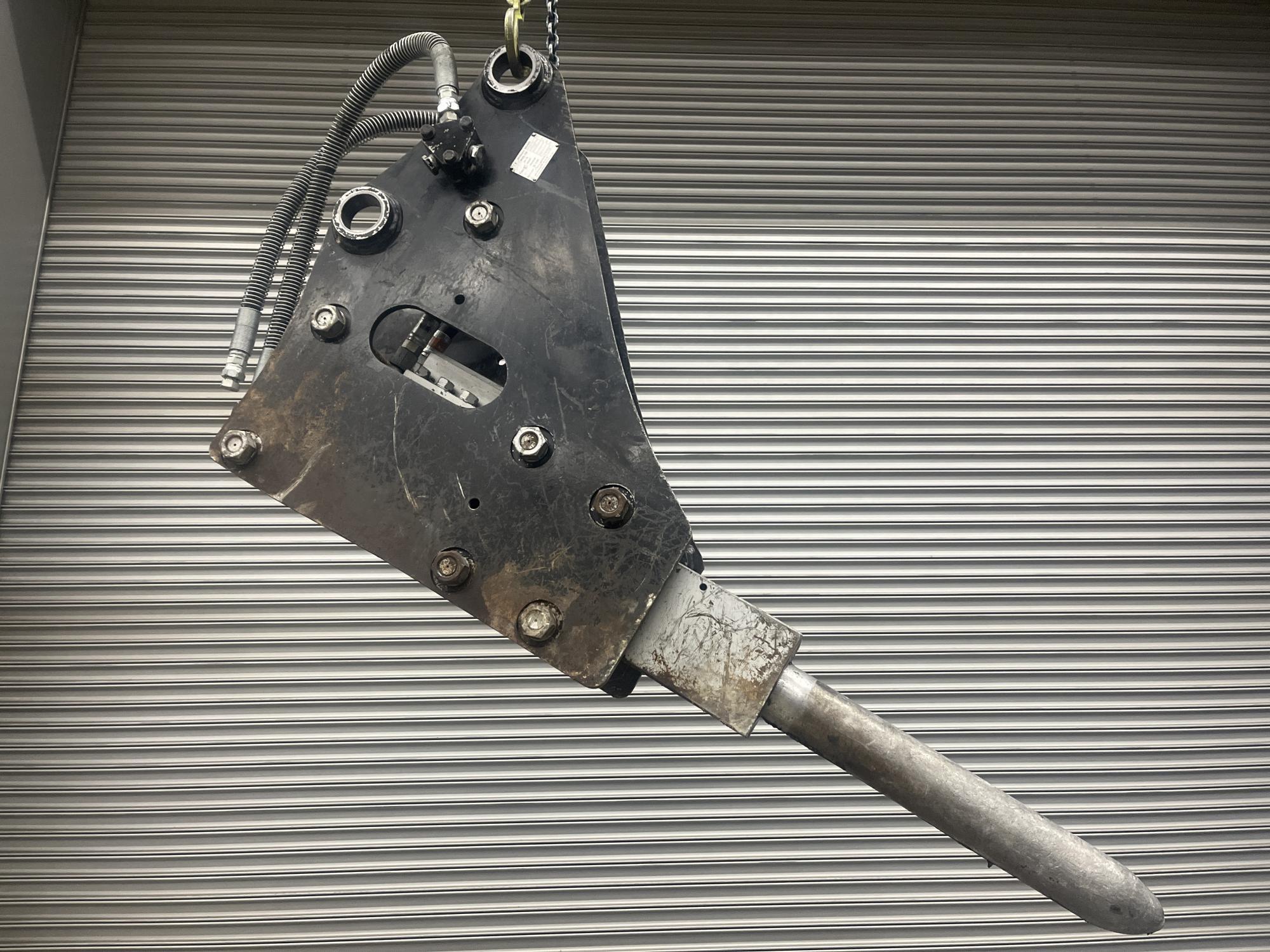 タグチ認定中古 サイドマウント　GBブレーカー　6～8ton　GBS-60