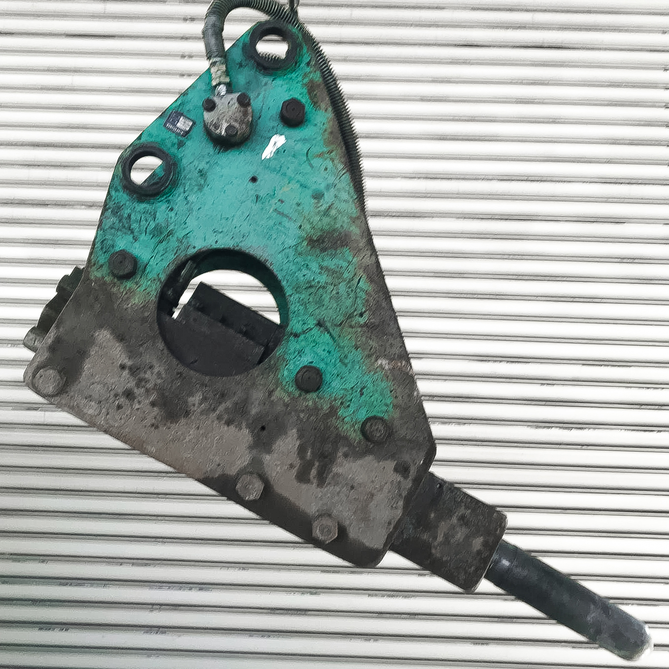 タグチ認定中古 油圧ブレーカー　6～8ton